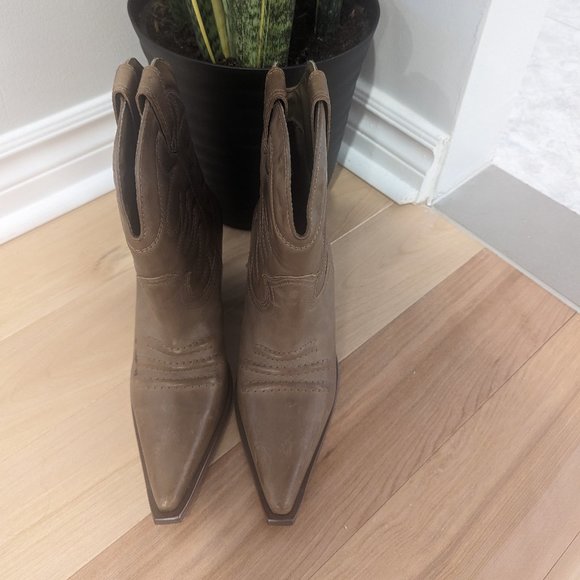 Vintage Ankle Cowboy Boots REAL UPPER LEATHER Made in Brazil Le Château Size 7 - Picture 8 of 8